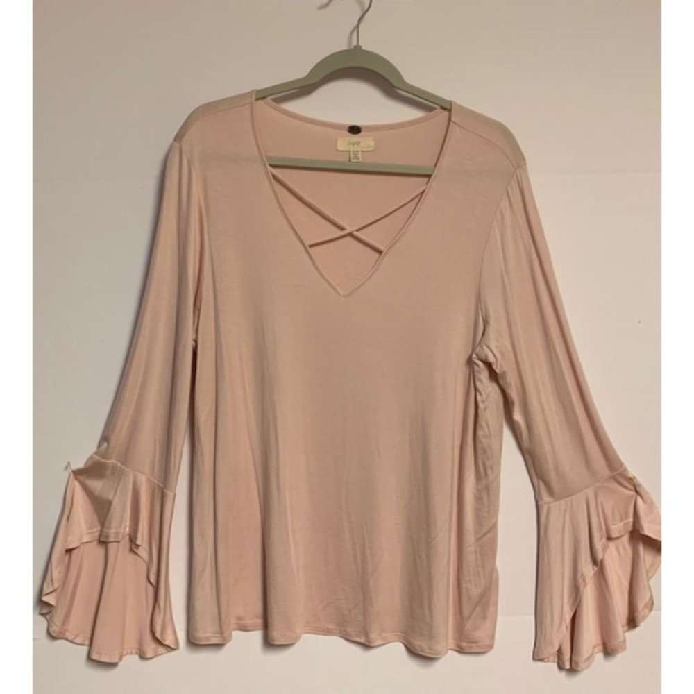 V-Neck flute sleeve blouse